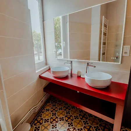 Maison Clim 3 Ch Bord Du Tarn Cours Exterieure *